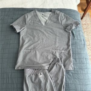 FIGS 3 pocket Casma scrub top